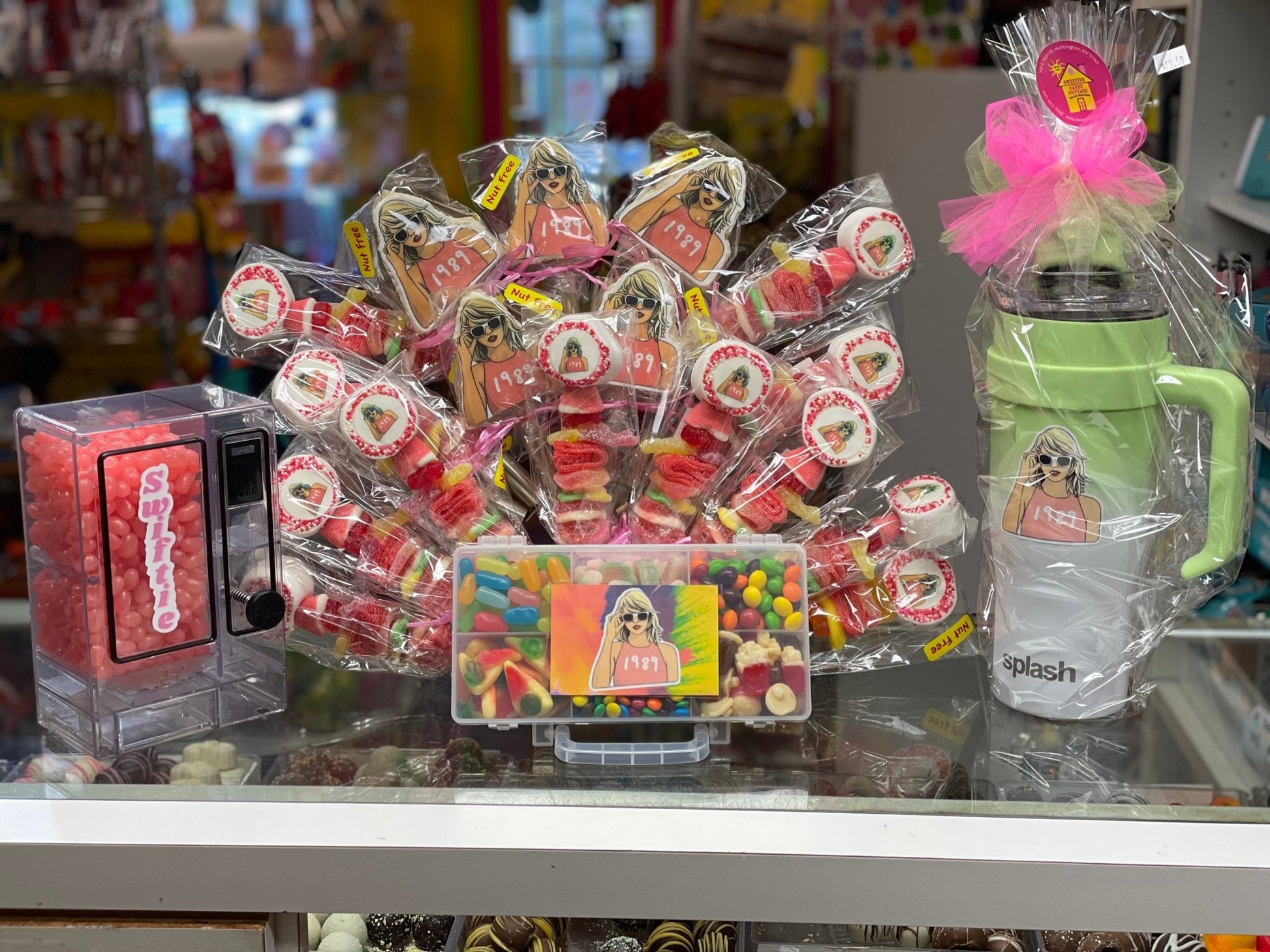 Taylor Swift Rice Krispie Treat Lollipops - Sweeties Candy Cottage