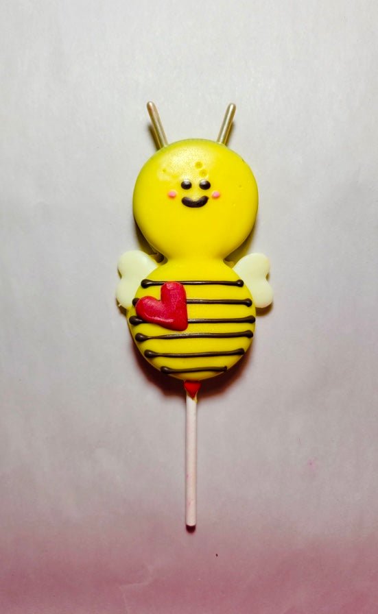 Valentine Bee Oreo Lollipop - Sweeties Candy Cottage